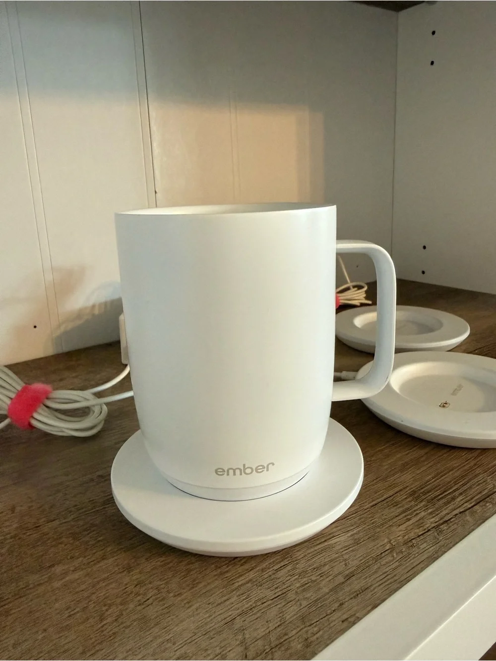 Ember Mug 2 Smart Mug - White (14 oz) w/3 chargers!!!!